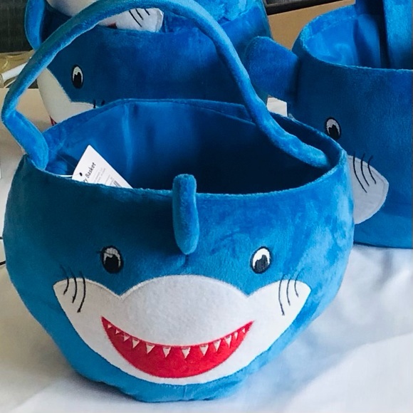 NWT Blue Shark Easter Basket velvet like fabric - Picture 2 of 12